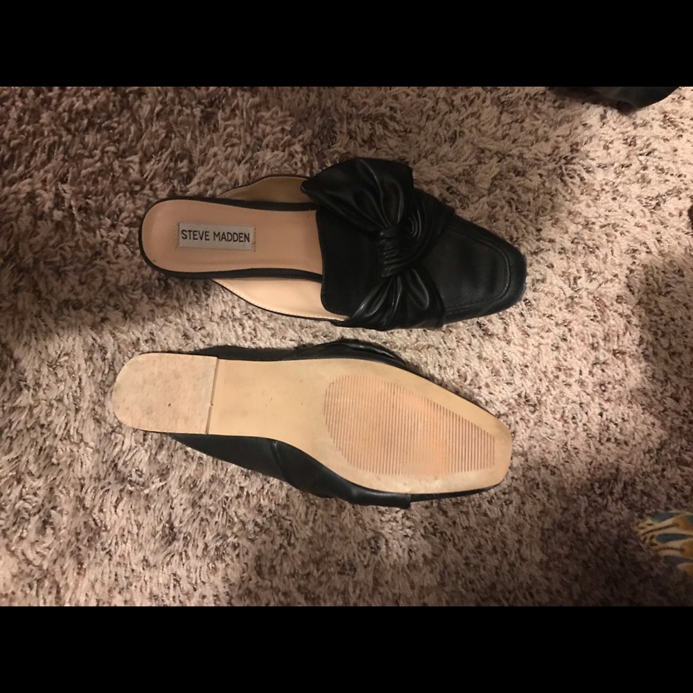 Steve Madden black mules